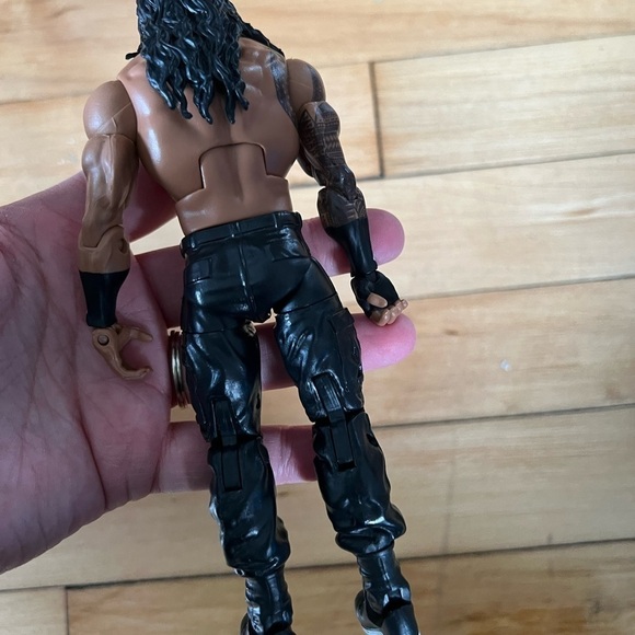 WWE‎ Roman Reigns Top Picks Elite Collection Action Figure - Picture 2 of 5